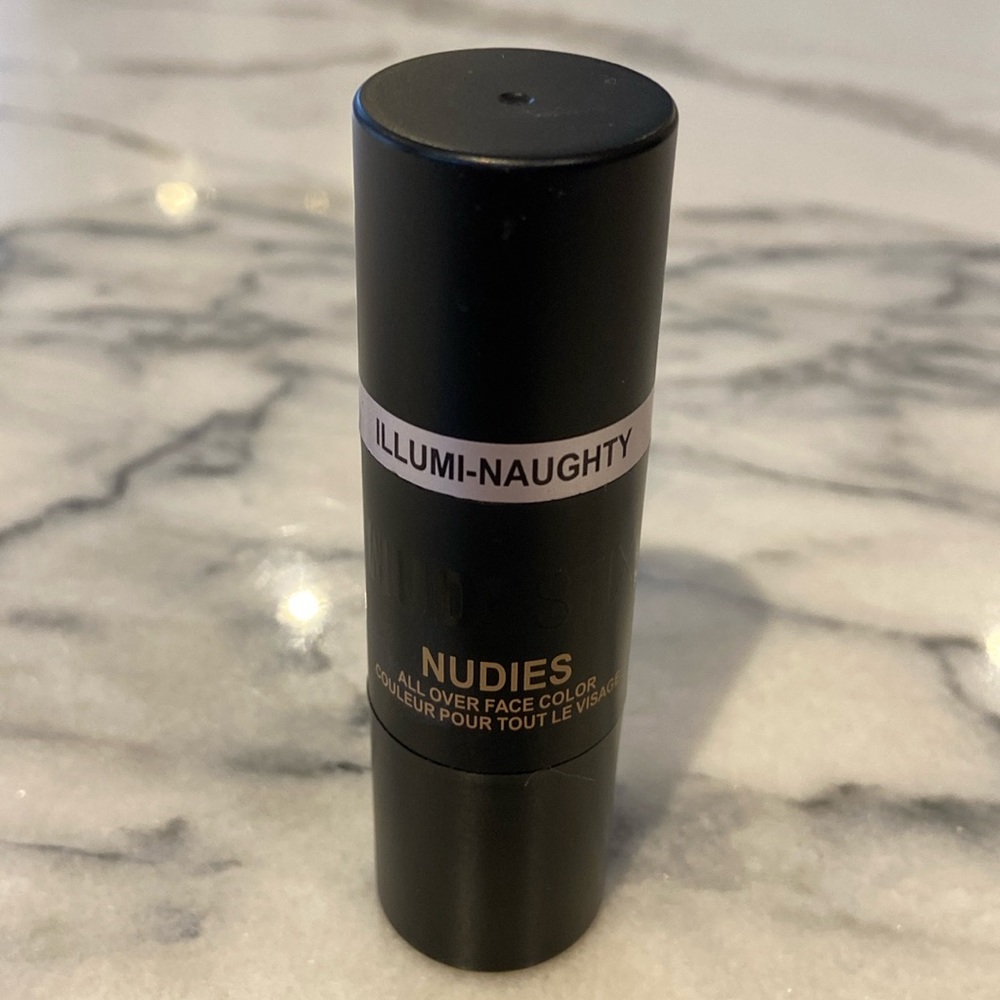 New NudeStix Glow Hilighter in Illumi-Naughty